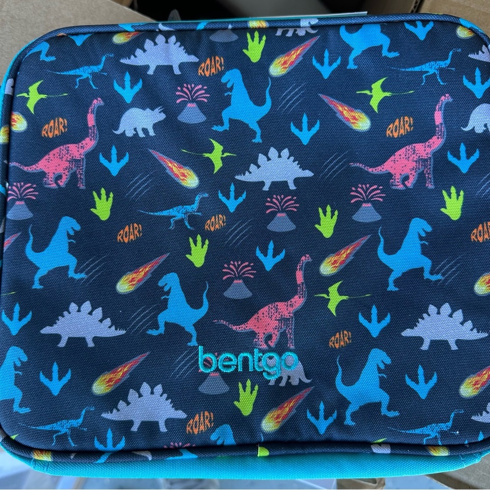 Bentgo Dinosaur Print Kids Lunch Bag - NWT